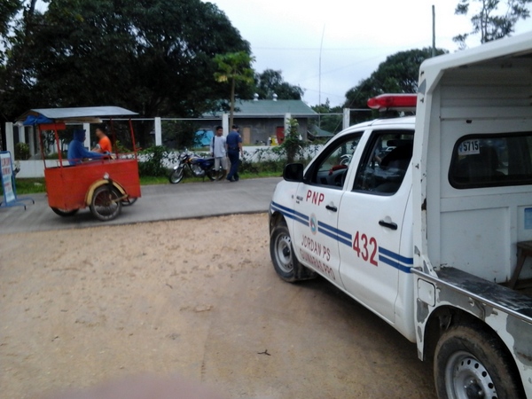 PNP checkpoint in Guimaras