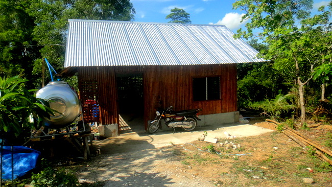 nipa hut in the philippines