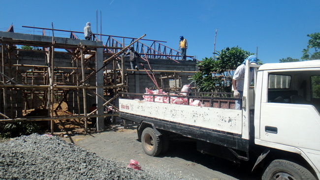 dirt being delivered on the construction site in Guimaraas