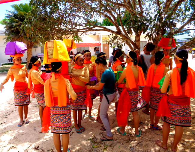 Guimaras folk dance group
