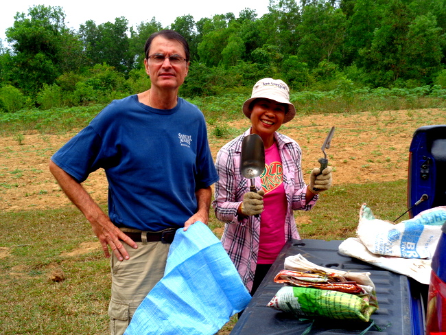 Captain Tom and The Sainted Patient Wife on Poop Patrol