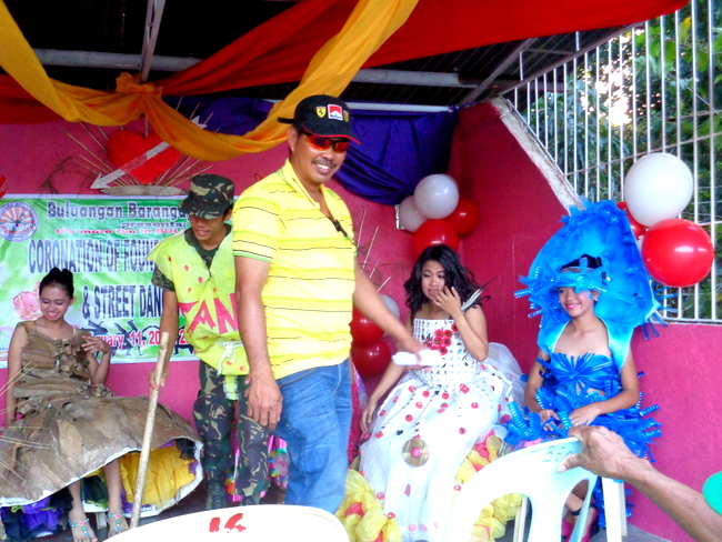 buluangan barangay captain and recycled gown contestants