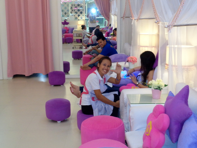 the staff at posh nails sm seaside cebu