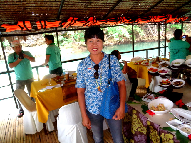 buffet lunch on the loboc river cruise