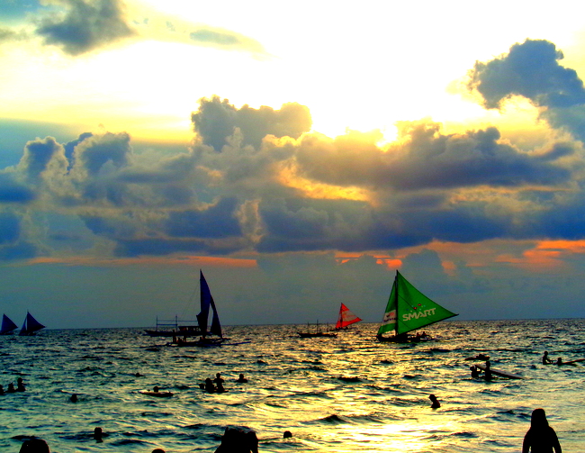 gorgeous sunset on boracay beach