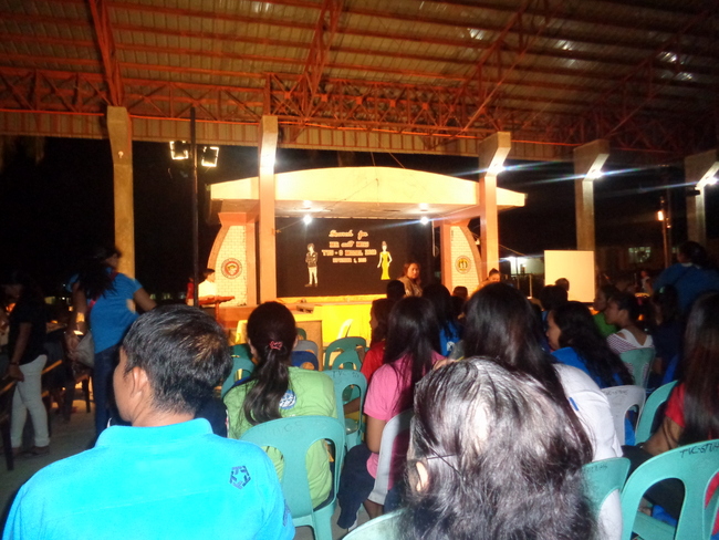 crowd at yes-o-search guimaras