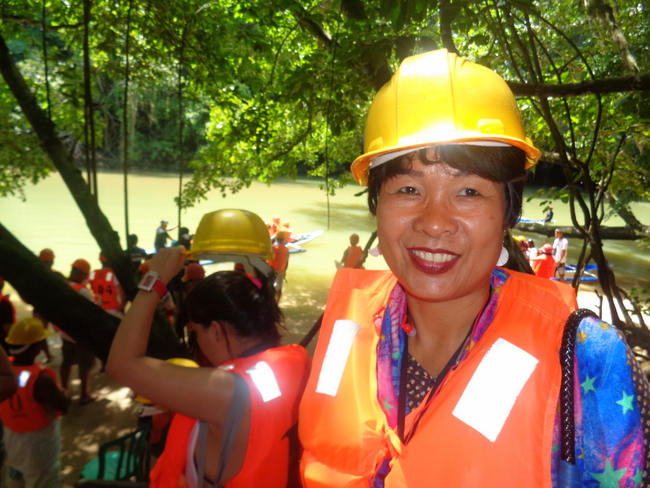 my-lovely-asawa-dons-a-hardhat-for-underground-river-tour-palawan